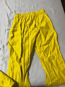 Cord Set In Yellow Colour