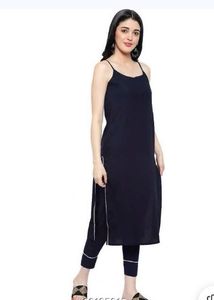Women Black Kurti With Pant Set Of Rayon