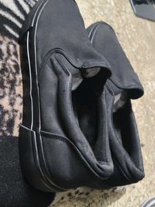 Black Slip-on Casual Shoes