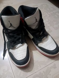 Nike Air Jordan 1 Red