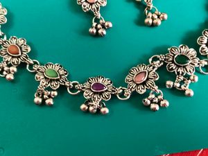 Silver Tone Floral Necklace &amp; Earring Set