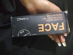 MAC Face and Body Foundation - 120ml
