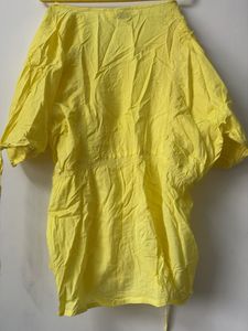 Pretty Yellow Top