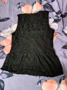 Y2k Black Sleeveless top 🖤