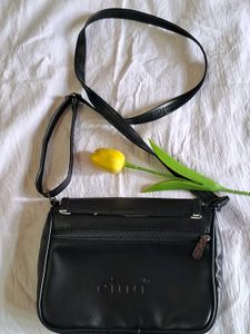 Chic Black Crossbody Bag