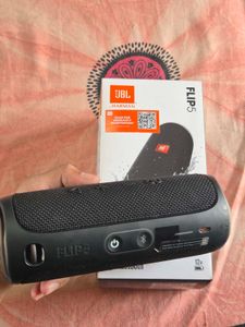 JBL Flip 5 Portable Bluetooth Speaker