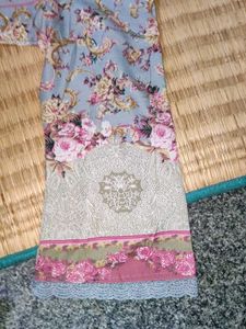 Pakistani Lawn Suits Sets
