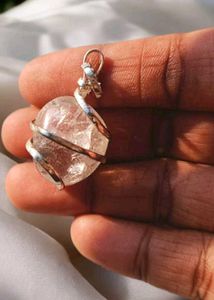 Price Drop⬇️Clear Quartz Oval Crystal Pendant