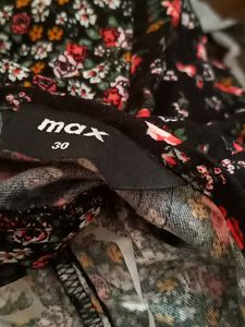 Max Black Floral Printed Women&#39;s Skirt