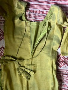 Green Kurta Set And Shawl ✨