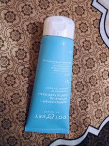 Dot&amp;Key Barrier Repair + Hydrating Gentle FaceWash