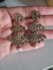Earing 4