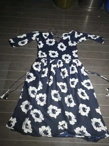 Floral Print Navy Blue nayra top dress