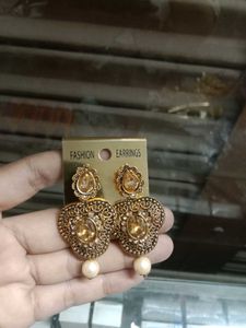 Vintage Pearl Drop Earrings