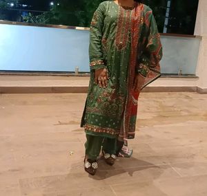 Pakistani Suit