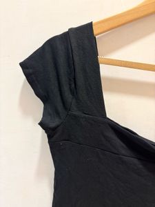 Black Square Neck Crop Top