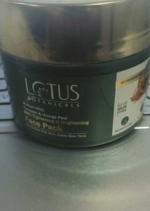 Lotus Multani Mitti Face Pack (Packed)