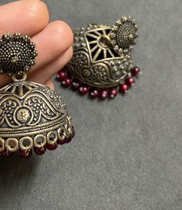 Vintage Gold Tone Jewelry Set