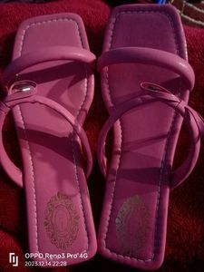 I Am Selling For Women Sandel Cutee