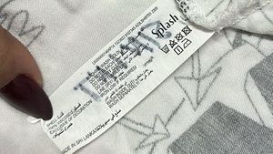 Mickey Mouse Doodle Print crop Shirt