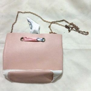 Cute Pink &amp; White Crossbody Bag