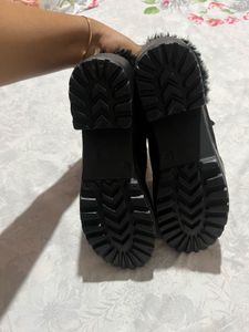 Black Fur Trim Boots