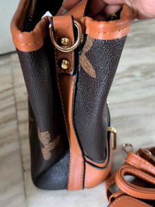 SALE 🆕🎄🎅Stylish Brown Patterned Handbag