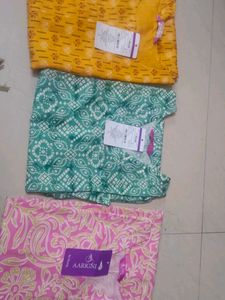Aarigni Kurtis (3pcs)