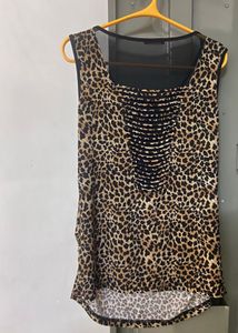 Leopard Print Sleeveless Top
