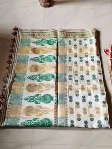 Traditional Assamese Mekhela Sador