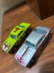 Vintage Hot Wheels Cars - Set of 2