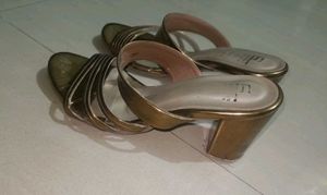 Combo Used Sandals