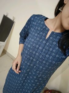 Avaasa Elegant Blue Printed Kurta