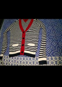 winter shrug and 2 bags free