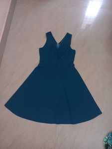 Deep Neck Sleeveless Frock