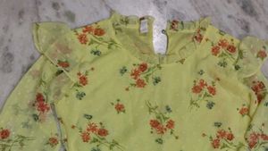 Floral Print Ruffle Top