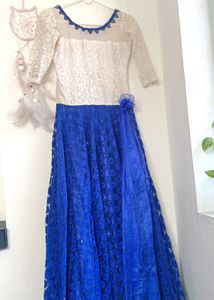 🥳GOWN FOR SALE ✅