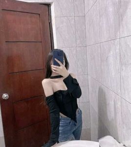 Black sweet Heart Detail Top