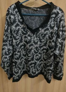 Patterned V-Neck Oversized glitter Top