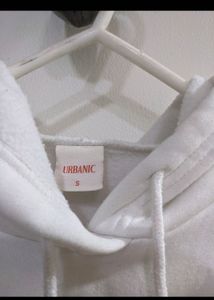 Urbanic Cropped Hoodie