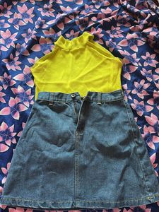Pretty Small Skirt With A Half sleeve Cute Top