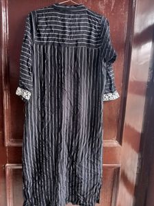 black and white strip kurti