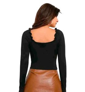 Full Sleeves Black Crop Top