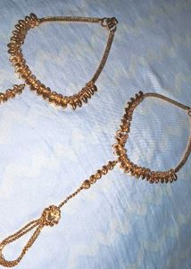 Gold Hand Chain Jewelry