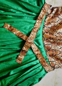 ✨Price Drop ✨Gorgeous Frock For Women 🖤💚