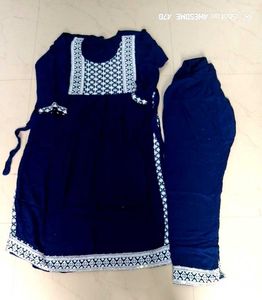 2 Set Combo Navy Blue Embroidered Naira Kat Se