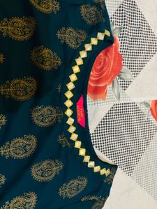 Teal &amp; Gold Printed Kurti Set