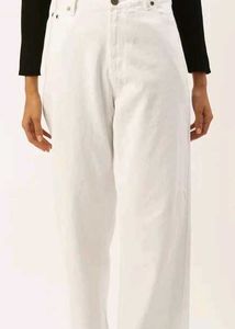 White High-Waisted Jeans