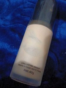 Huda Beauty Matte Foundation