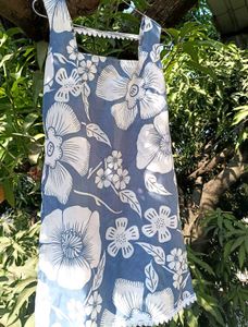 Floral Sleeveless kurti slit til uper waist